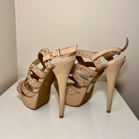 Platform heels - Picture 2 of 6